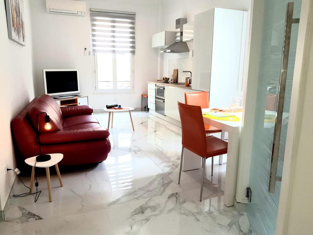 Suite Stalingrad Niza Exterior foto